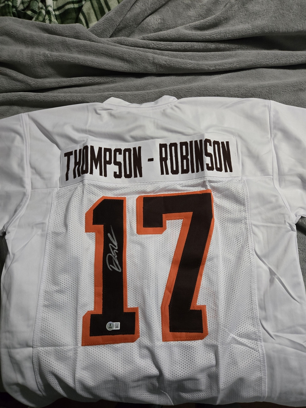 White Thompson-Robinson #17 Signed Football Jersey - Men
